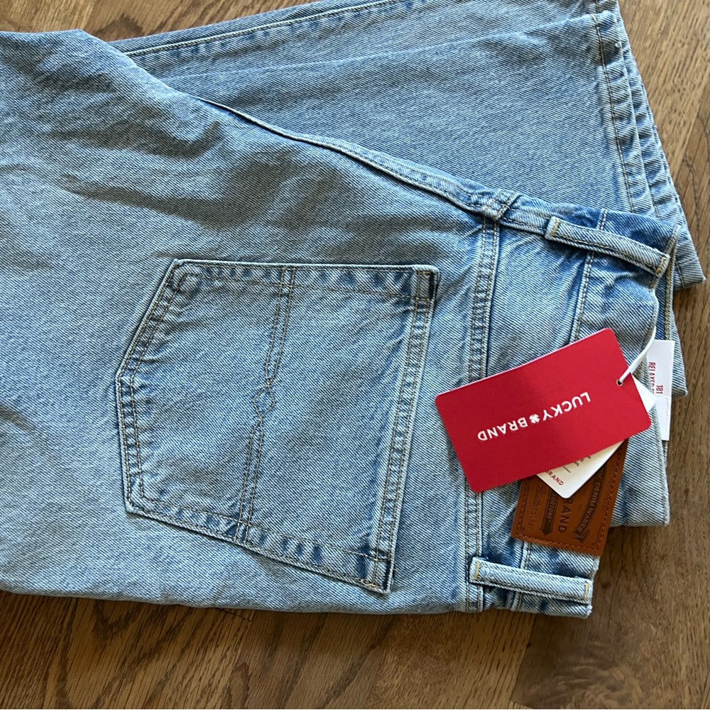 Lucky Brand Relaxed Straight Jeans 31x30 new nwt - Picture 2 of 6